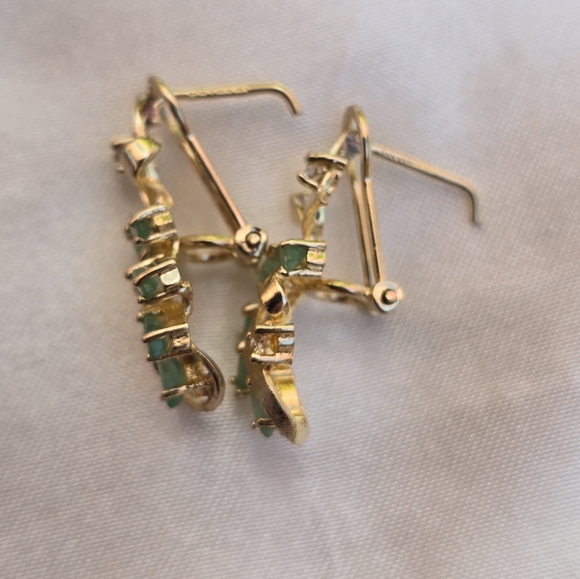Emerald and Diamond 14k Vintage Earrings - Picture 3 of 5